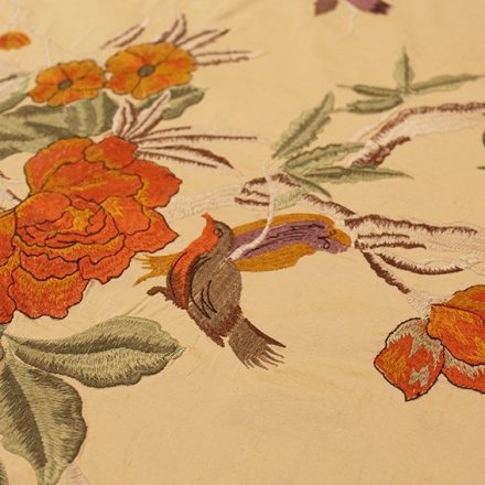 Broderat siden - beige/orange/grön